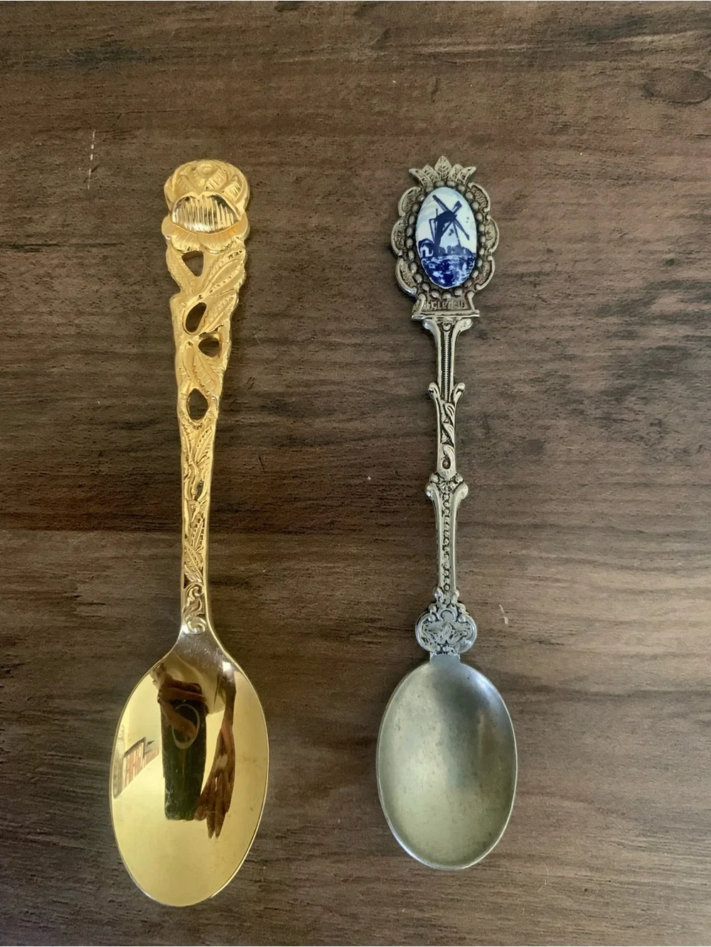vintage Set of Two Decorative Collectible Spoons - Gold and Silver Tones - Picture 2 of 12